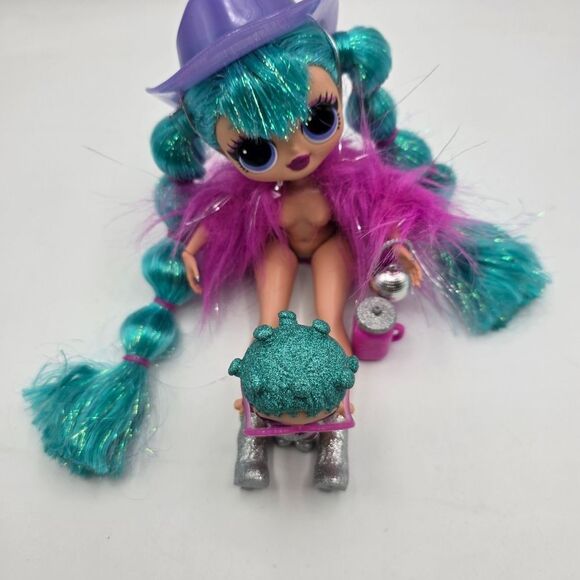 L.O.L Suprise! O.M.G. Winter Disco Cosmic Nova Fashion & Cosmic Queen Tots - Picture 10 of 15